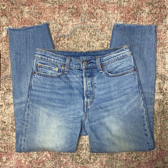 Levi’s Wedgie Straight Denim - Picture 7 of 10
